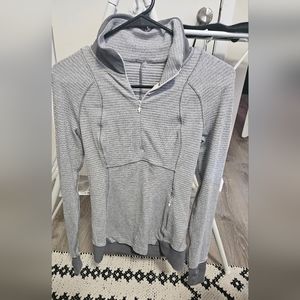 Lululemon Runderful Half Zip Pullover Gray Size 4